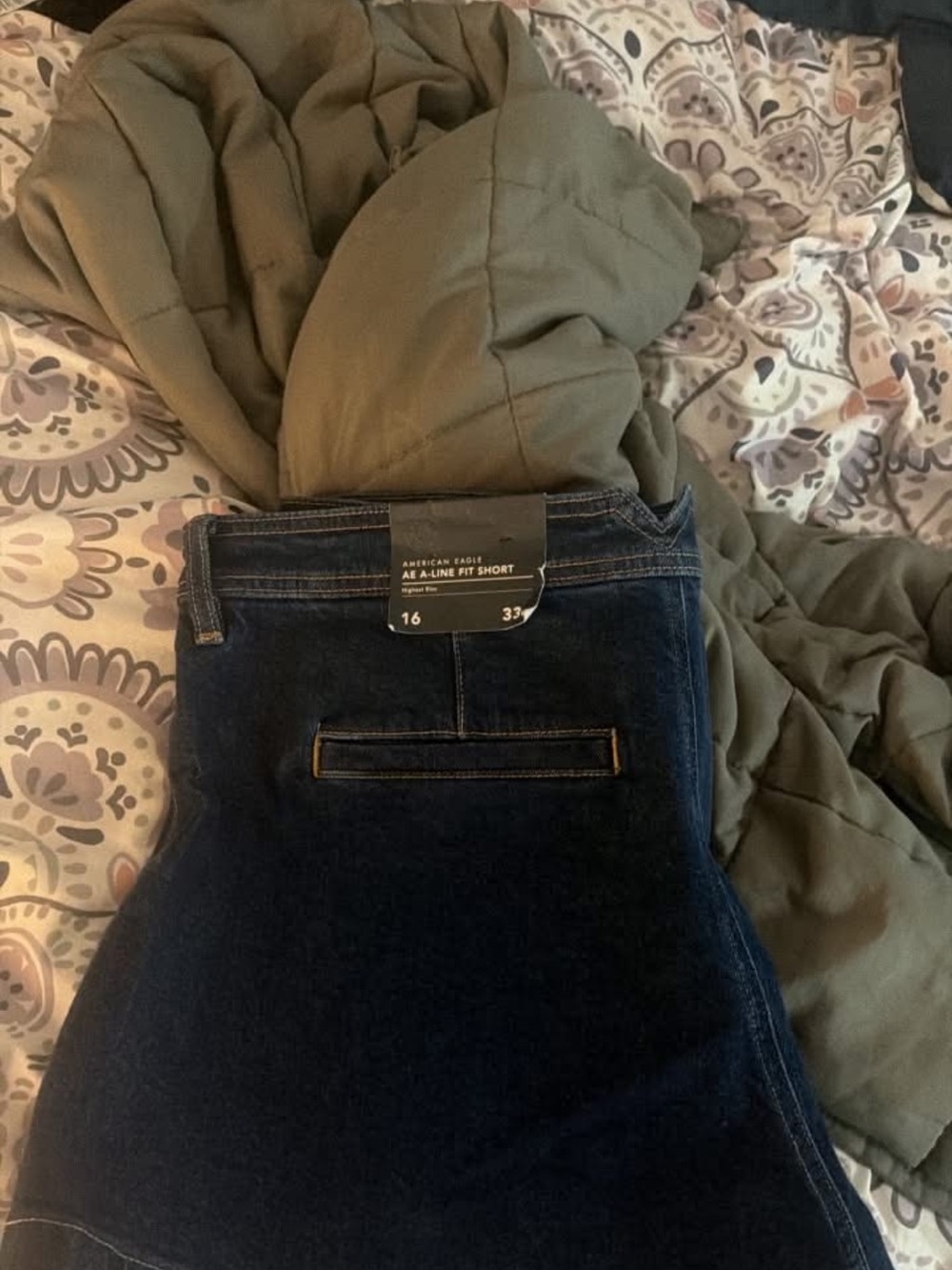 American Eagle Outfitters Dark Blue Cropped Jeans